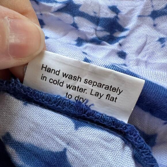 Earthbound Trading Co Womens Tank Top Tie Dye Split Open Back Loose Fit Blue Sm - Picture 10 of 10